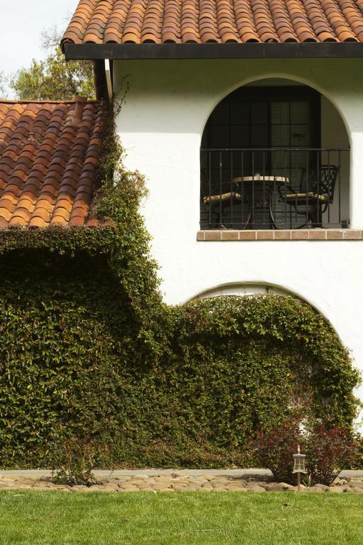 Spanish Villa Inn St. Helena Exterior photo